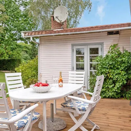 Asemarie - 600m From The Sea In Sealand By Interhome * Dronningmølle