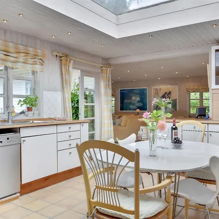 Asemarie - 600m From The Sea By Interhome Feriehus Dronningmølle